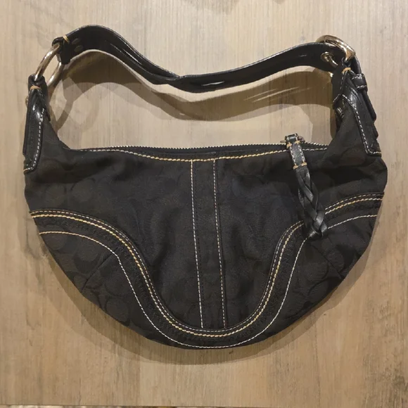 Elegant Black Women's Bag by Coach - Picture 1 of 10